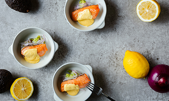 Sauvignon sauce with Hiroshima salmon and Hiroshima lemon